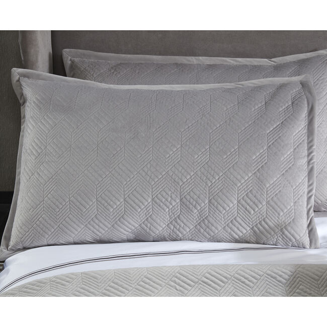 Quilted Hotel Velvet Pillowshams 50x75cm - Grey