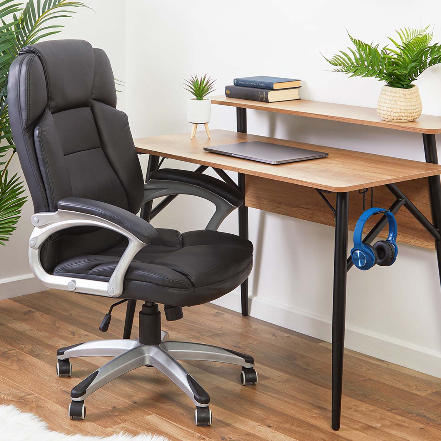 Black Deluxe Office Chair - Home Store + More