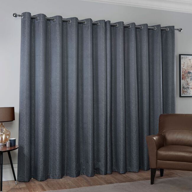 BLACKOUT & THERMAL DASH DENIM 90x90 Curtain