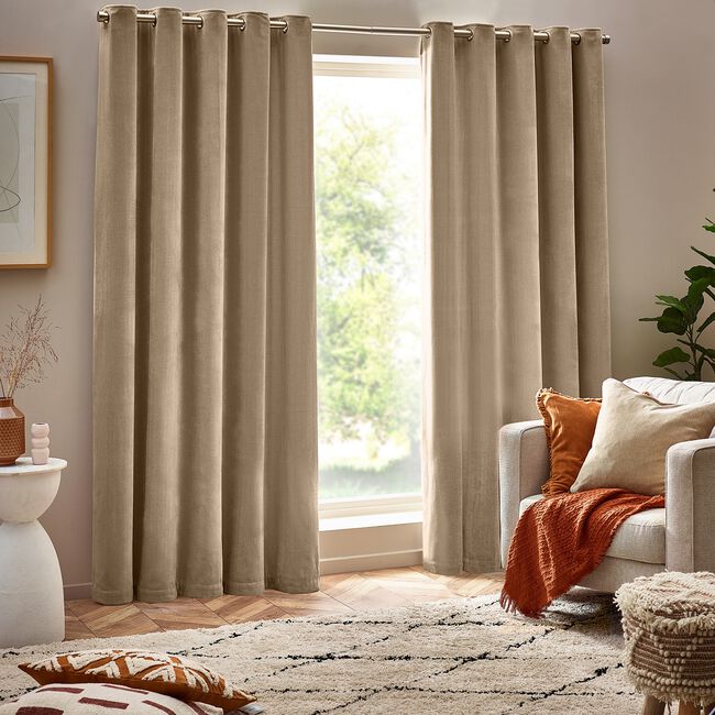 YARD HEAVY CHENILLE NATURAL  66x54 Curtain