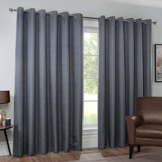 BLACKOUT & THERMAL DASH DENIM 90x90 Curtain