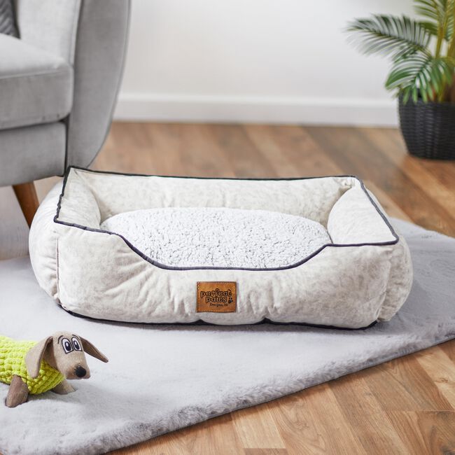 Stella Pet Bed - Medium