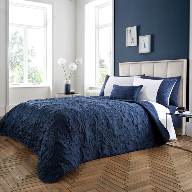 OLIVIA MARIE NAVY 220x230cm Bedspread