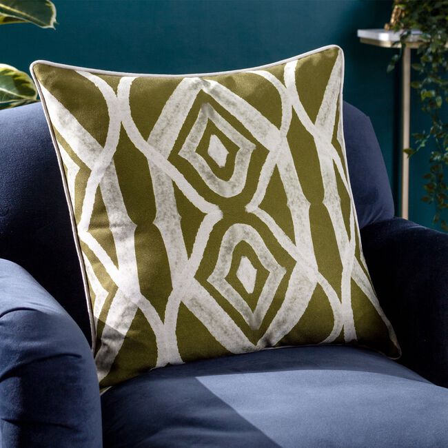 WYDLER CAPE IKAT MOSS 50x50 Cushion