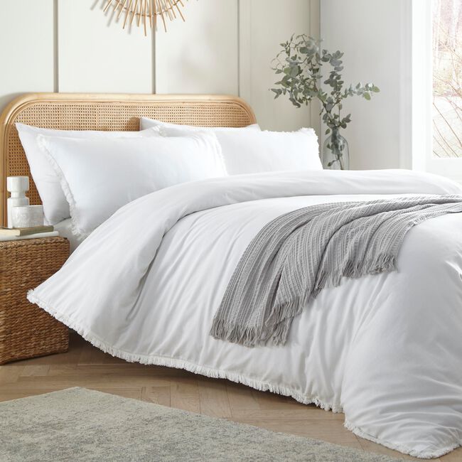 KING SIZE DUVET COVER Appletree Claire White