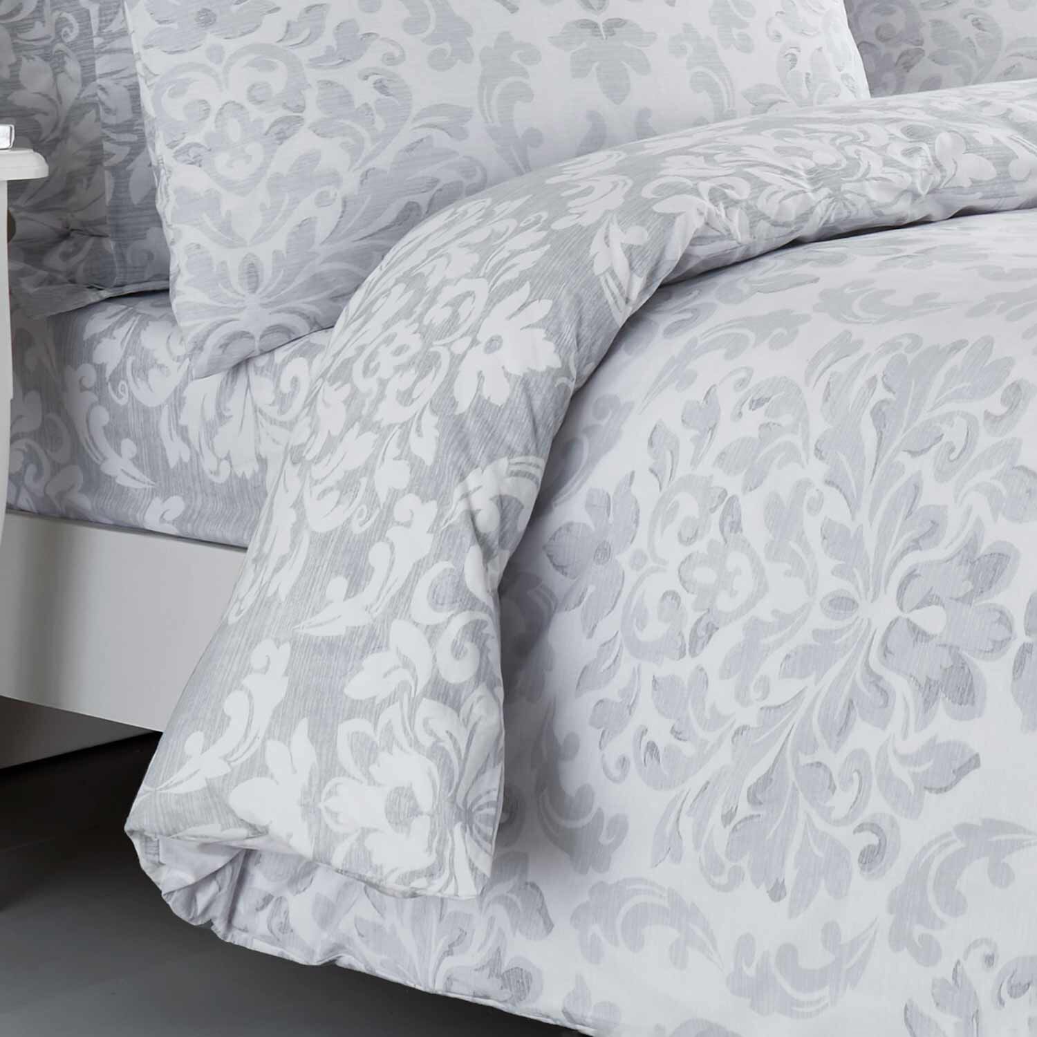 amina reversible duvet cover set