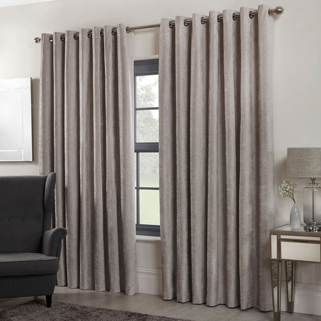 BLACKOUT & THERMAL TEXTURED SILVER 66x54 Curtain