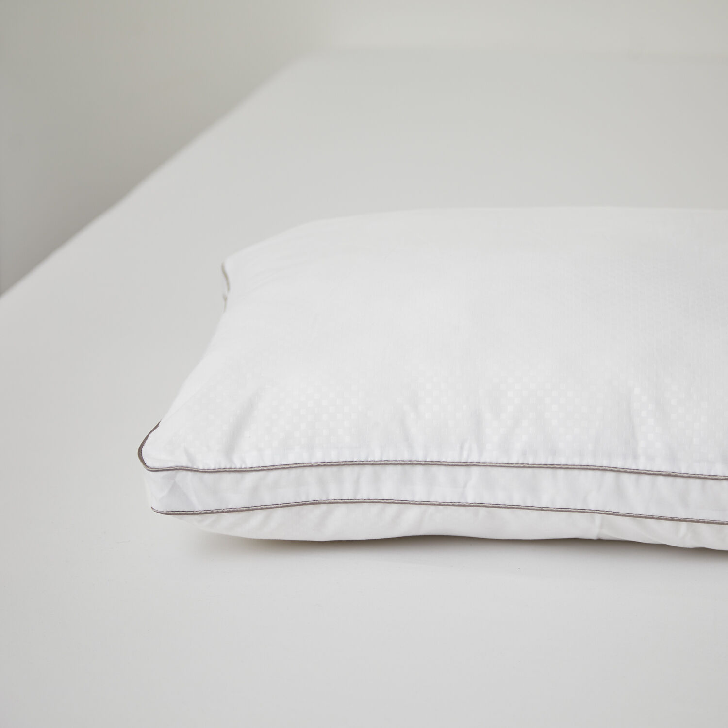 Microfiber 2024 pillow price