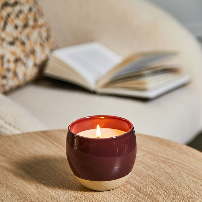 Nature Escape Dark Leather & Suede Candle