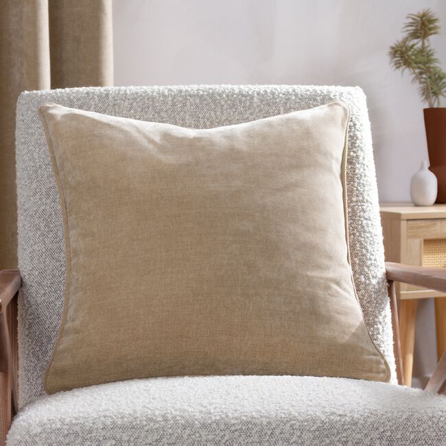 YARD HEAVY CHENILLE NATURAL 50x50 Cushion